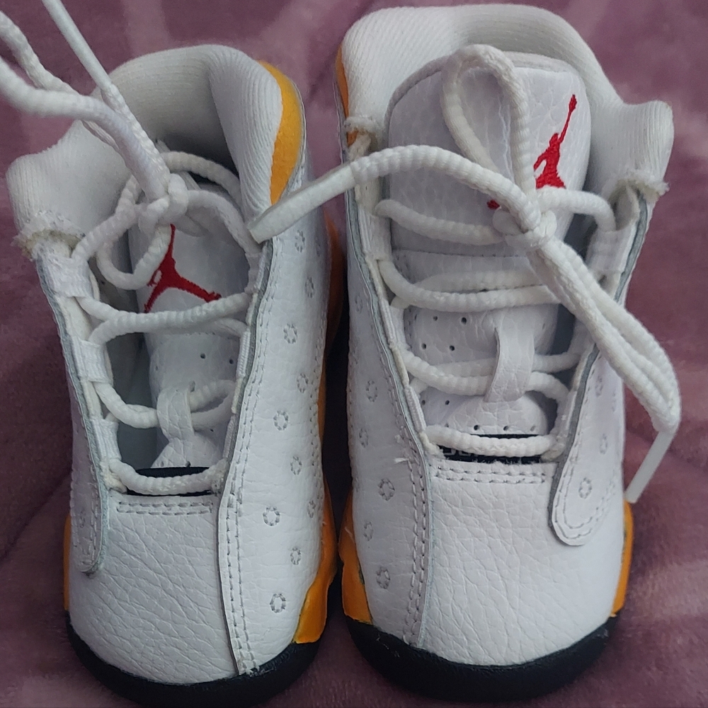 AIR JORDANS